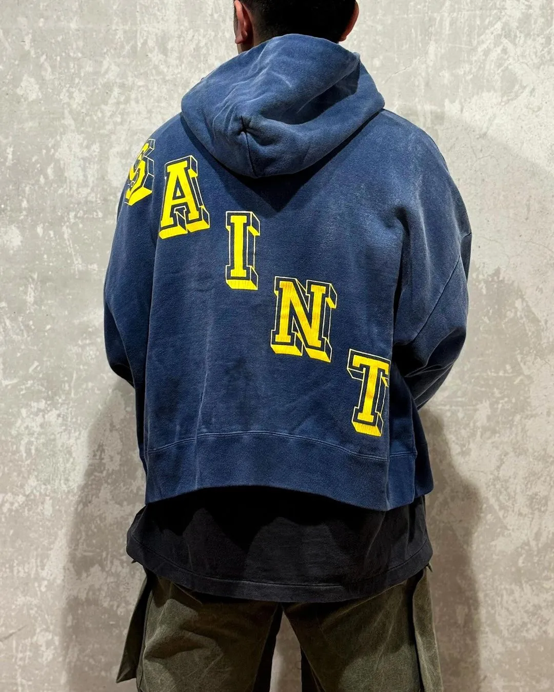SAINT M×××××× ANGEL HOODIE/NAVY Angel Reborn Blue Hoodie Washed Blue S-XL Assute Garment Dyeing Full Clothes Water Fading Mud Dyeing Dirty Distress New Vintage Ceiling God Tailoring Original Super Loose Fit Customized Original Accessories God-level Print Restoration